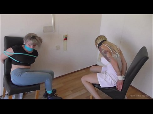 ❤️ Ferslave / fêstbûn en gagged / famke yn need ❤❌ Porno vk op fy.28films.ru ❌